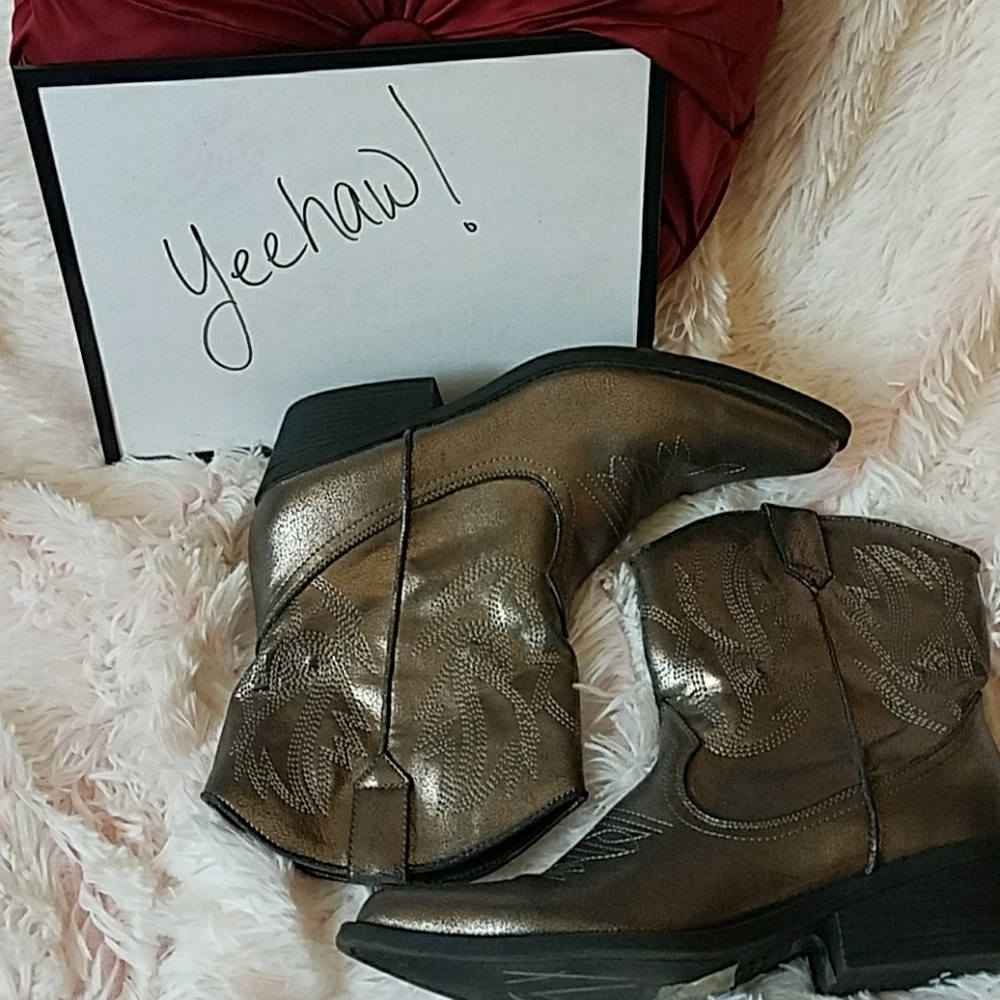 forever 21 metallic cowboy boots